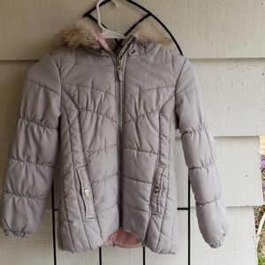 London Fog Stylish Gray Kids Puffer Jacket with Faux Fur Hood Size 7/8